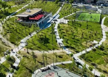 Bakan Kurum’dan Bağcılar Millet Bahçesi Paylaşımı