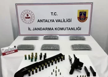 NARKOKAPAN-ANTALYA Operasyonunda 107 Torbacı Gözaltına Alındı