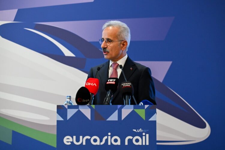 Rayli sistemlere 500 milyon liralik destek habermeydan