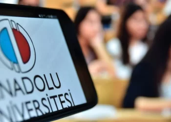 AÖF yaz okulu kayıtları nasıl yapılır, ders başına ücret ne kadar?