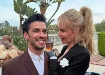 Nicole Kidman’la aynı dizide rol alan Aras Aydın kimdir?