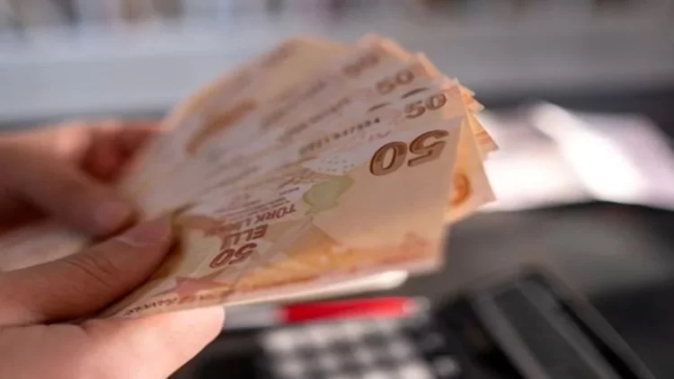 Memur ve emeklilerin zam oranları belli oldu.