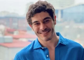 Burak Deniz, yeni bir ilişkiye adım attı