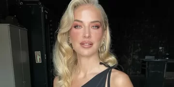 Burcu Esmersoy ezber bozdu! Nazım Akmandil ile fotoğrafını paylaştı