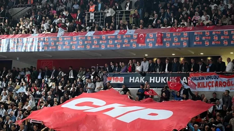 CHP'nin 38. Olağan Kurultayı'nın iptali talebiyle açılan dava, 8 Eylül tarihine ertelendi.