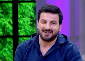 Davut Güloğlu’nun mutlu günü: Benim güzel kızım mezun oldu