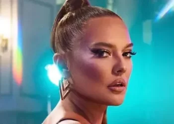 Demet Akalın’ın tatil pozları