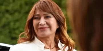 Demet Akbağ’ı yıkan ölüm haberi! Acı haberi verdi