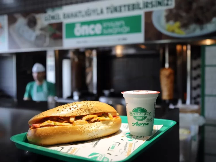 Türkiye genelinde 250’den fazla şubesi bulunan Ekrem Coşkun Döner, mali sıkıntılar nedeniyle konkordato ilan etti.