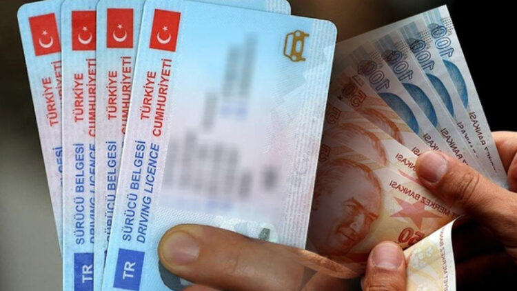 2025 yılına girilmesiyle birlikte, eski tip sürücü belgelerini yenilemek isteyenler için süre giderek daralıyor.