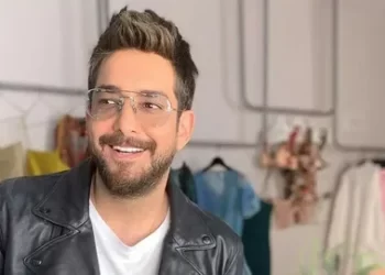 Ünlü sunucu protez saçını çıkardı, görenler şaştı kaldı!