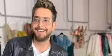 Ünlü sunucu protez saçını çıkardı, görenler şaştı kaldı!