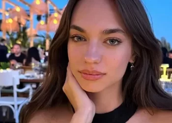 Eylül Tumbar ve Enes Koçak Bodrum’da