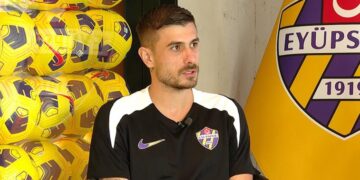 Eyüpspor, Dorukhan Toköz ile yollarını ayırdı!