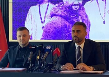 Eyüpspor’da, Selçuk Şahin imzayı attı!