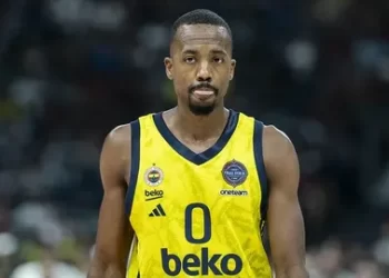 Fenerbahçe, Errick McCollum ile yollarını ayırdı!