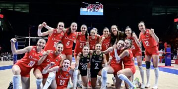 Filenin Sultanları, Polonya’yı geçip 3’te 3 yaptı!