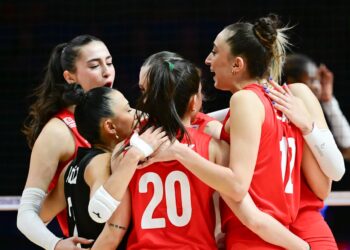 Filenin Sultanları, VNL 2025’e galibiyetle başladı!