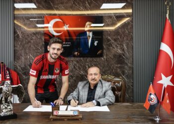 Gaziantep FK, Arda Kızıldağ ile sözleşme yeniledi!