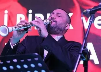 Hüsnü Şenlendirici’nin torununun adı dikkat çekti! 