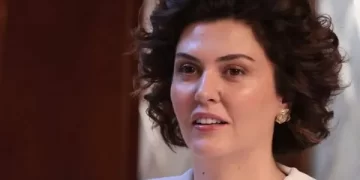 Kral Kaybederse dizisi Neslihan kimdir? İdil Yener kaç yaşında?