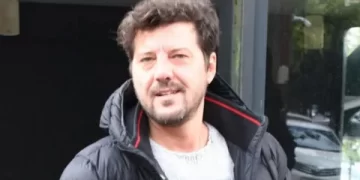 İlker Aksum sinirlerine hakim olamadı trafikte kavga etti!