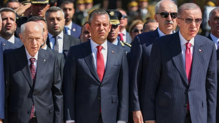 Cumhurbaşkanı Recep Tayyip Erdoğan ve siyasi parti genel başkanlarının Kurban Bayramı programları belli oldu.