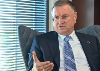 Lütfü Savaş kimdir, nereli, ve kaç yaşında?