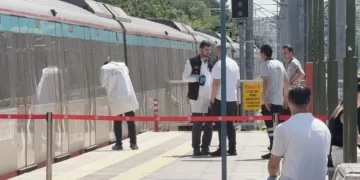 Marmaray’da intihar girişimi!