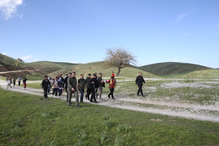 mus valisi cakir ve doga tutkunlari doga yuruyusu gerceklestirdi habermeydan