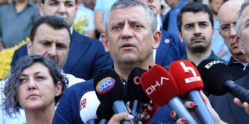 Özgür Öze açıkladı: Ferdi Zeyrek başka hastaneye sevk edilecek mi?