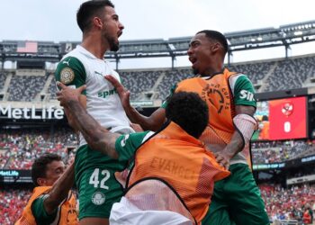 Palmeiras, Al Ahly’i 2 golle geçti!