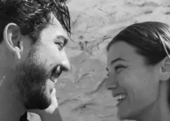 Pınar Deniz ile Kaan Yıldırım oğullarının yüzünü ilk kez paylaştı