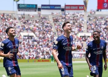 PSG, Atletico Madrid’i 4 golle geçti!