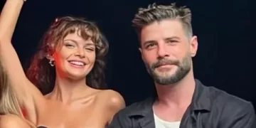 Sinem Ünsal ve Berk Cankat’ın deniz keyfi! 
