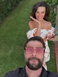 sinem unsal tatilde aska geldi3 habermeydan
