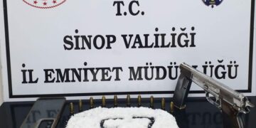 Sinop’ta, uyuşturucu ve kaçak alkol ele geçirildi!