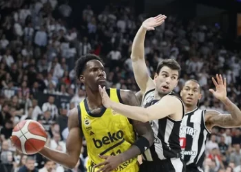 TBF’den, Beşiktaş ve Fenerbahçe’ye para cezası!