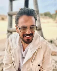 Emre Altug sevgilisine ovgu yagmuru1 habermeydan