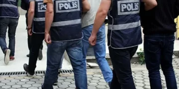 FETÖ’nün Dışişleri teşkilatına operasyon!