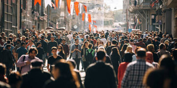 TÜİK açıkladı! Kadınlar erkeklerden 5,2 yıl daha uzun yaşıyor