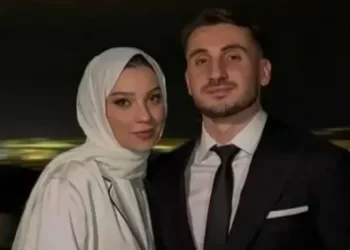 Kerem Aktürkoğlu ezber bozdu! Eşiyle sürpriz paylaşım