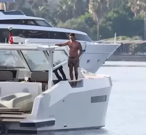 Kivanc Tatlitug 70 milyona tekne aldi1 habermeydan