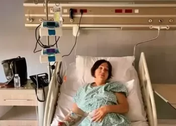 Nazan Öncel hastaneye kaldırıldı