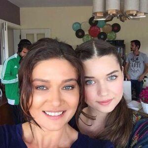 Nurgul Yesilcay Afra Saracoglu benzetildi1 habermeydan