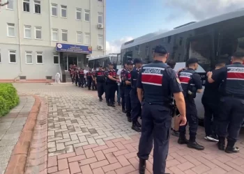 Organize Suç Örgütüne yönelik operasyon: 21 şüpheli tutuklandı