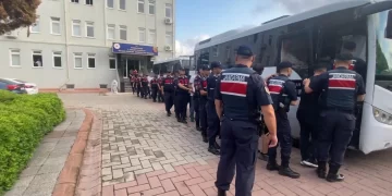 Organize Suç Örgütüne yönelik operasyon: 21 şüpheli tutuklandı