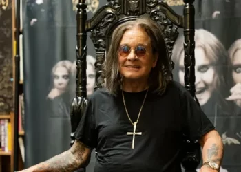 Rock müziğin efsanevi ismi Ozzy Osbourne 76 yaşında hayatını kaybetti