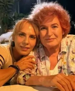 Selda Bagcan Sertab Erener bir araya geldi1 habermeydan