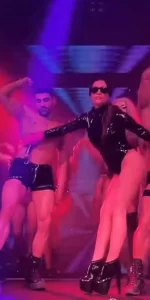 Tugba Ekinci olay pozla2 habermeydan